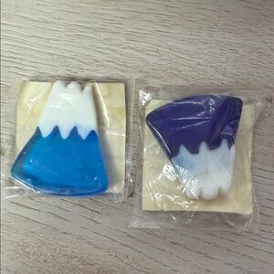 chopstick rest Blue and Purple
New never used